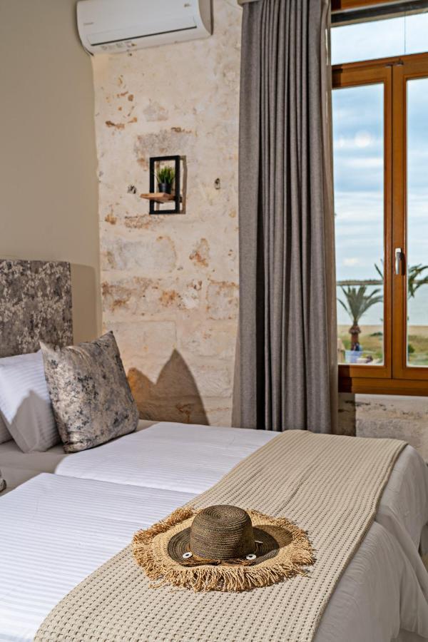 Otel Mitos-suites Resmo